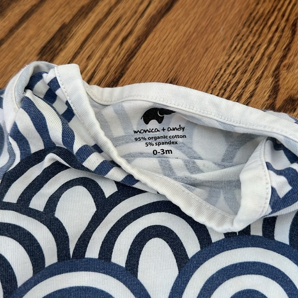 Monica+andy 0-3m bodysuit - Picture 2 of 2